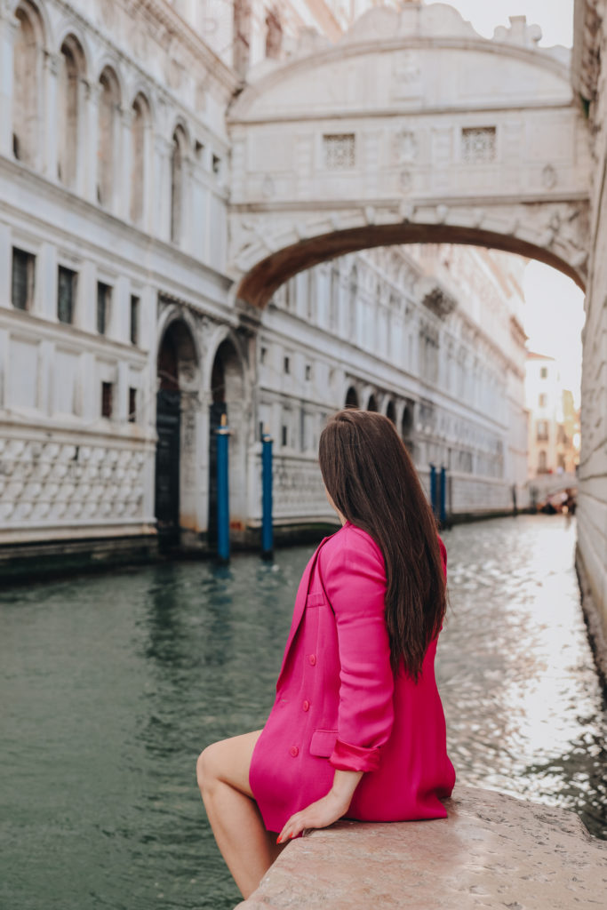 Things to do in Venice with Rachel Fox London escort and FMTY escort companion. Dinner date escort Rachel Fox is available for London escort outcalls or London escort incalls.